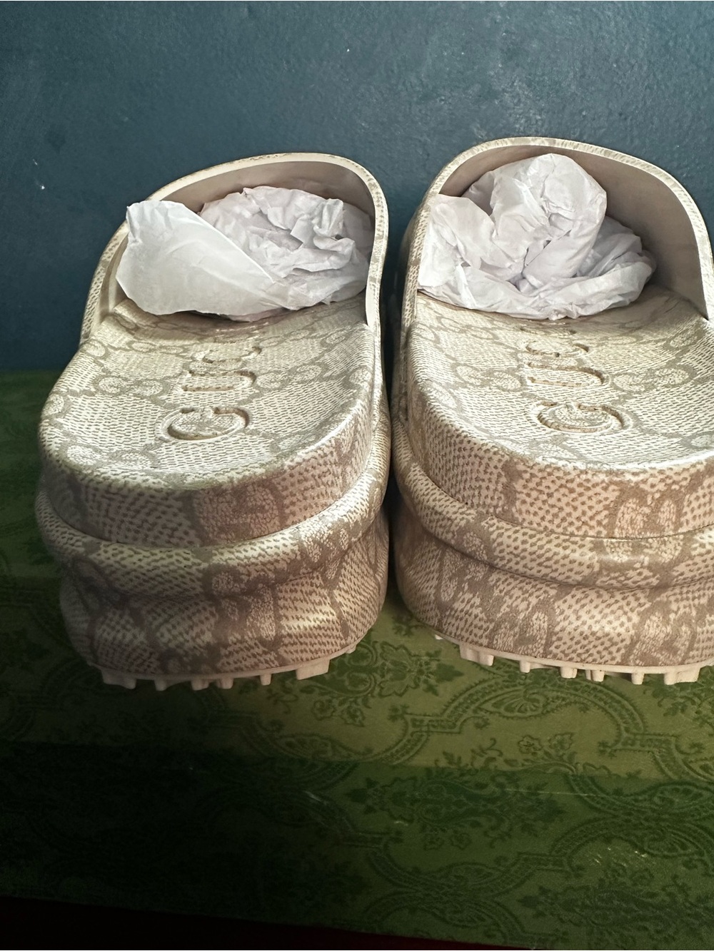 Gucci Beige Monogram Platform Slides - Picture 5 of 8
